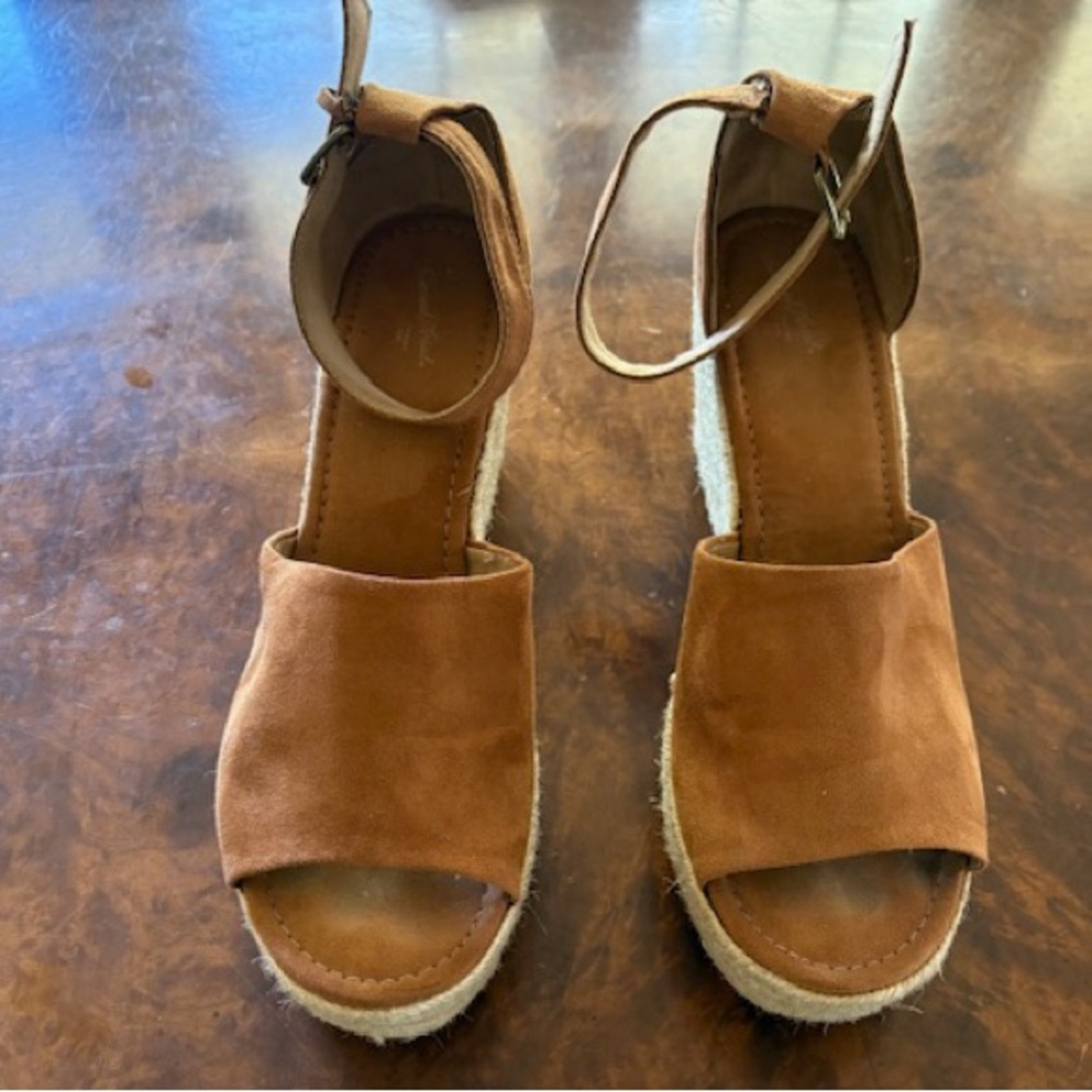 Universal Thread Brown Espadrille Sandals
